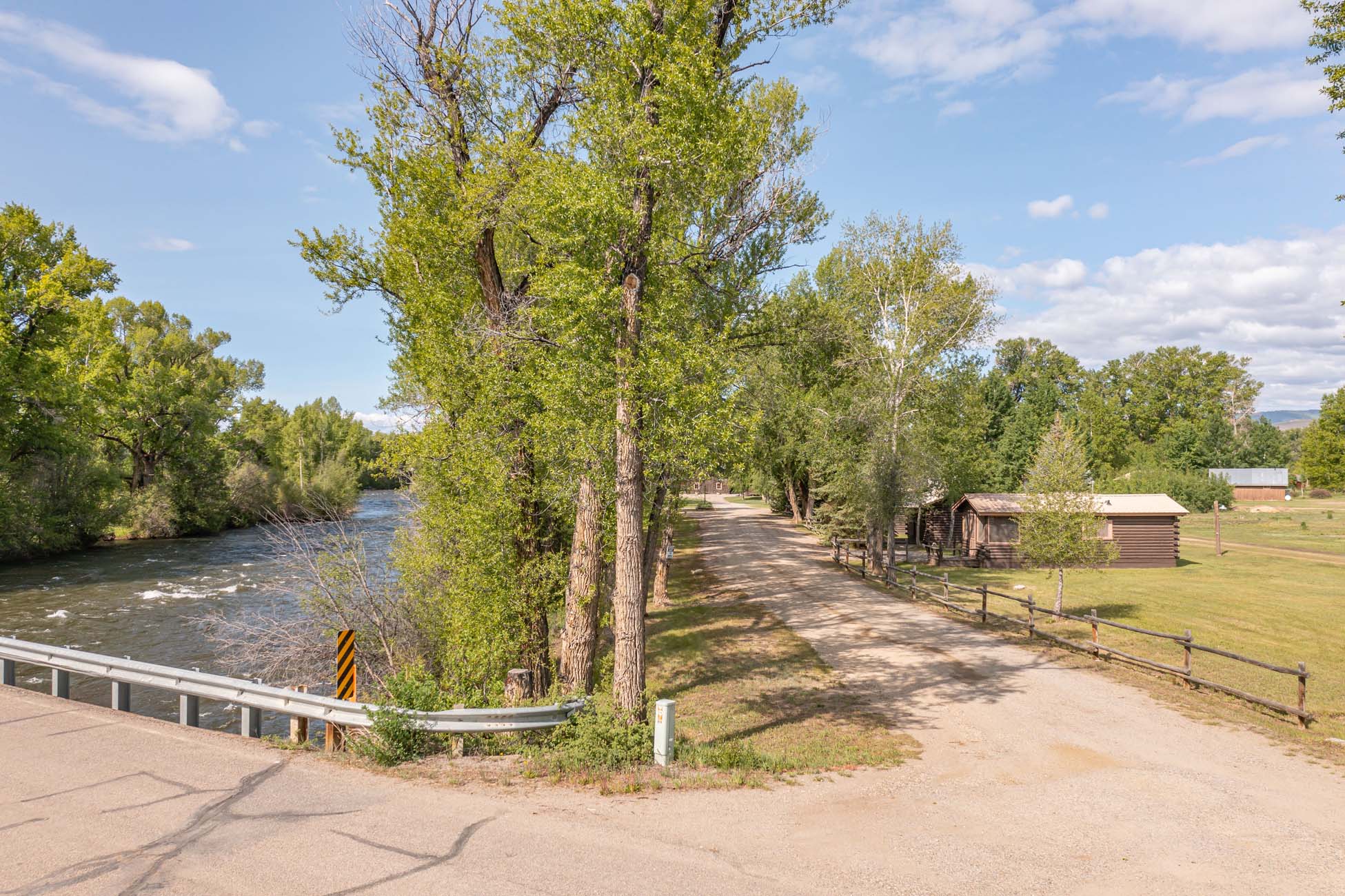 4349 County Road 10 Crested Butte, Colorado - River view _ driveway