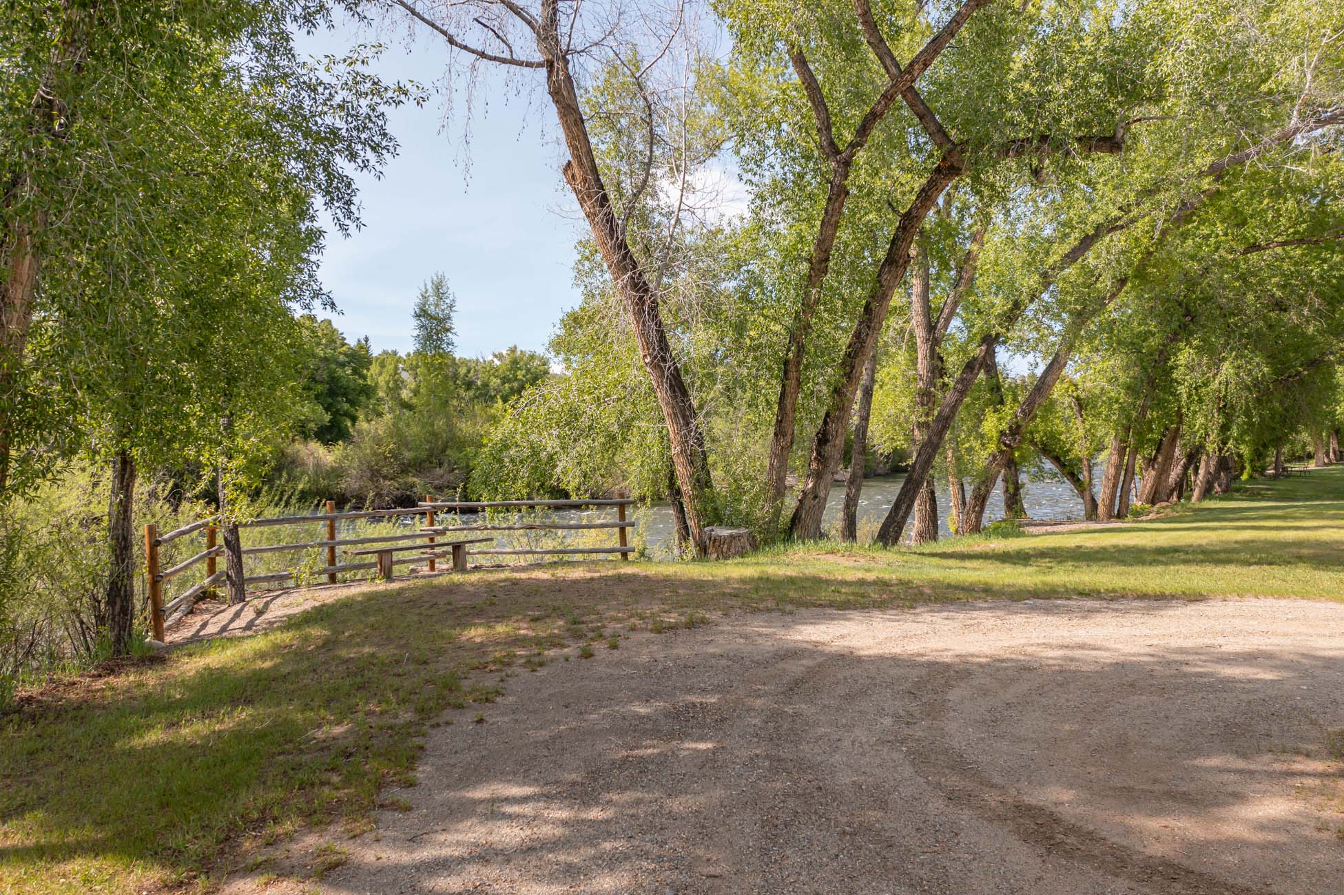 4349 County Road 10 Crested Butte, Colorado - Driveway river view