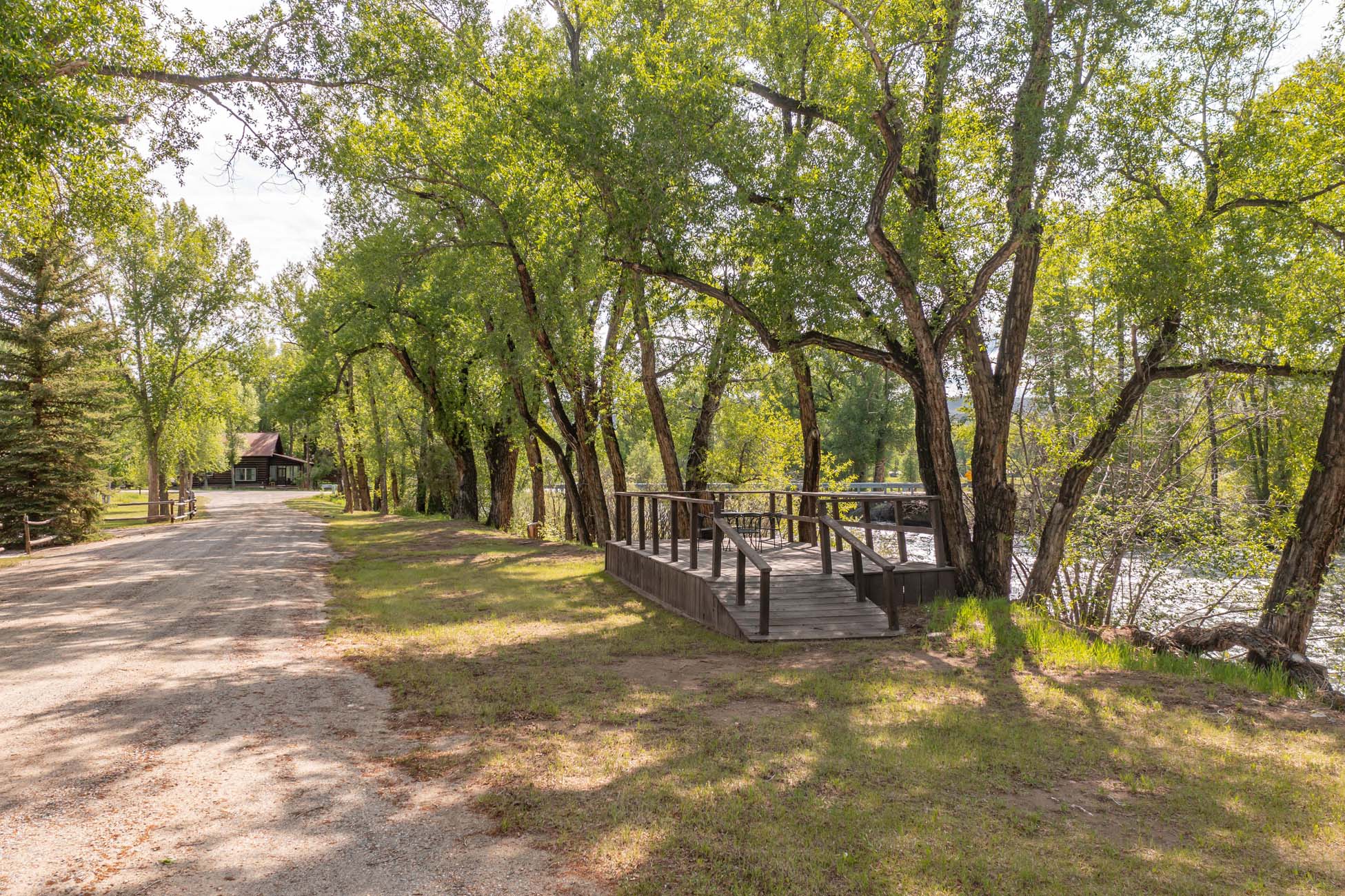 4349 County Road 10 Crested Butte, Colorado - Driveway river view