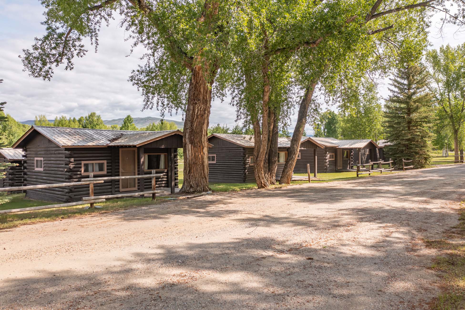 4349 County Road 10 Crested Butte, Colorado - Front of cabins