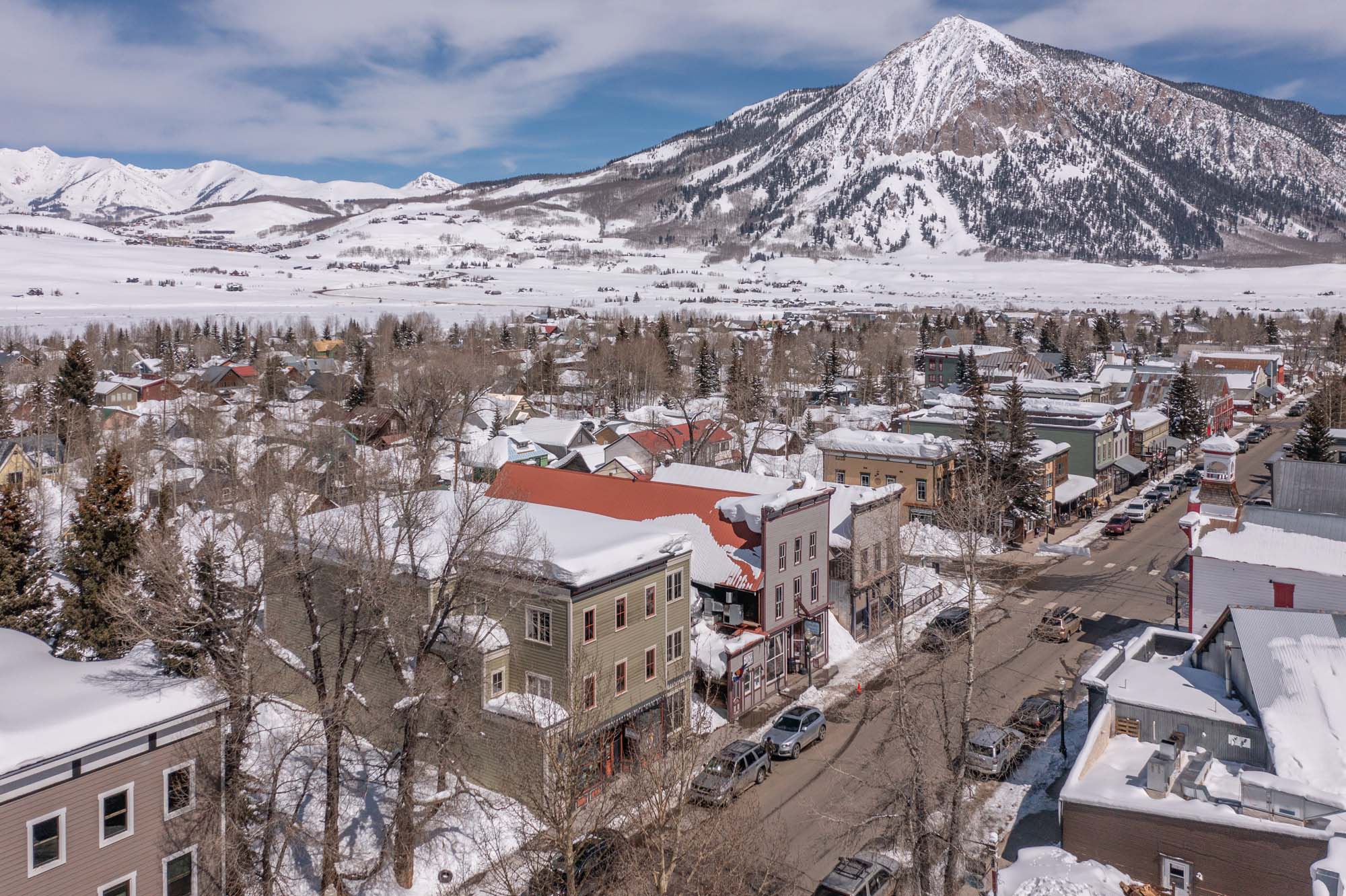 123 Elk Avenue, Crested Butte Colorado -Front mountain view