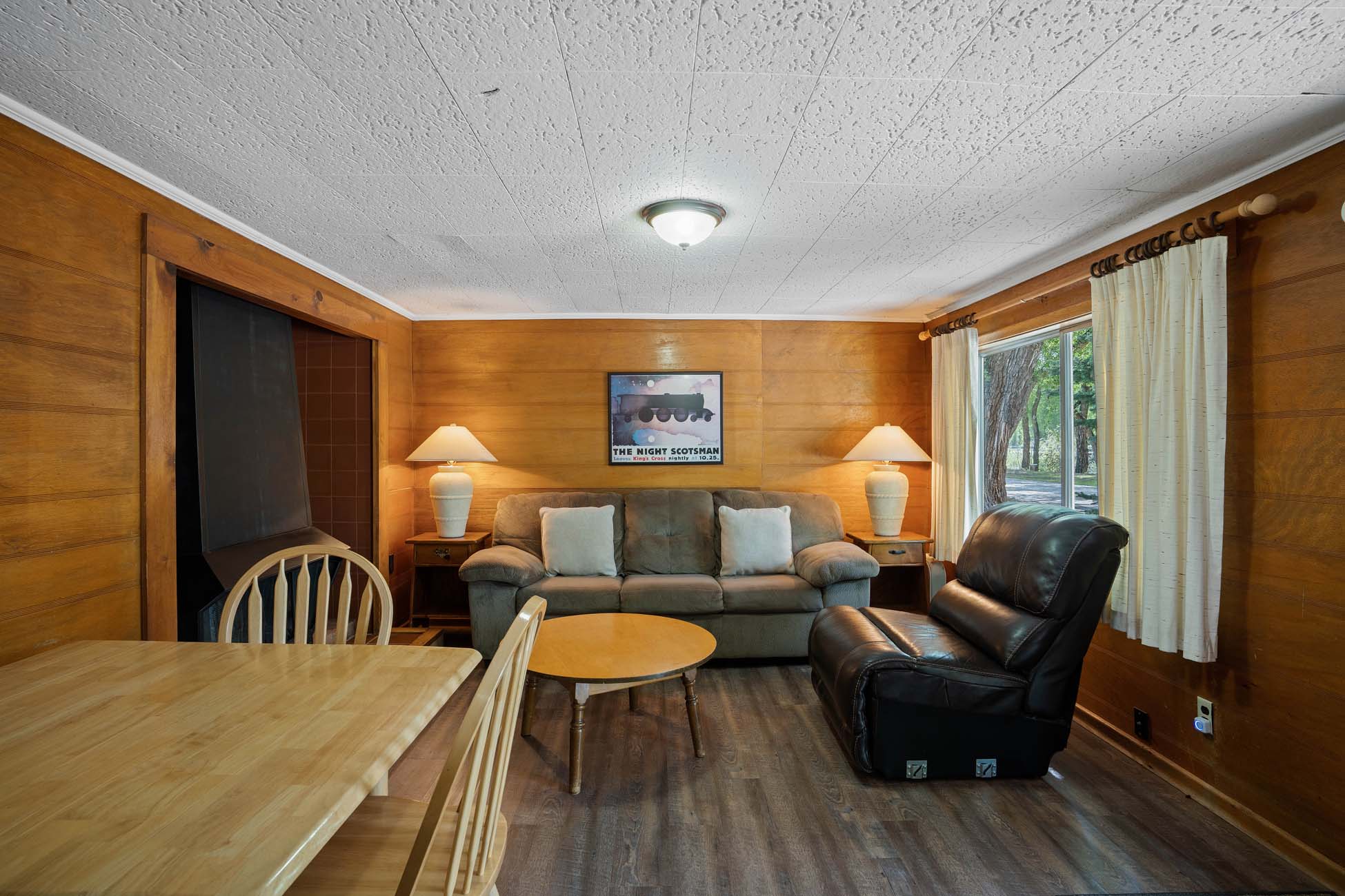 4349 County Road 10 Crested Butte, Colorado - living room