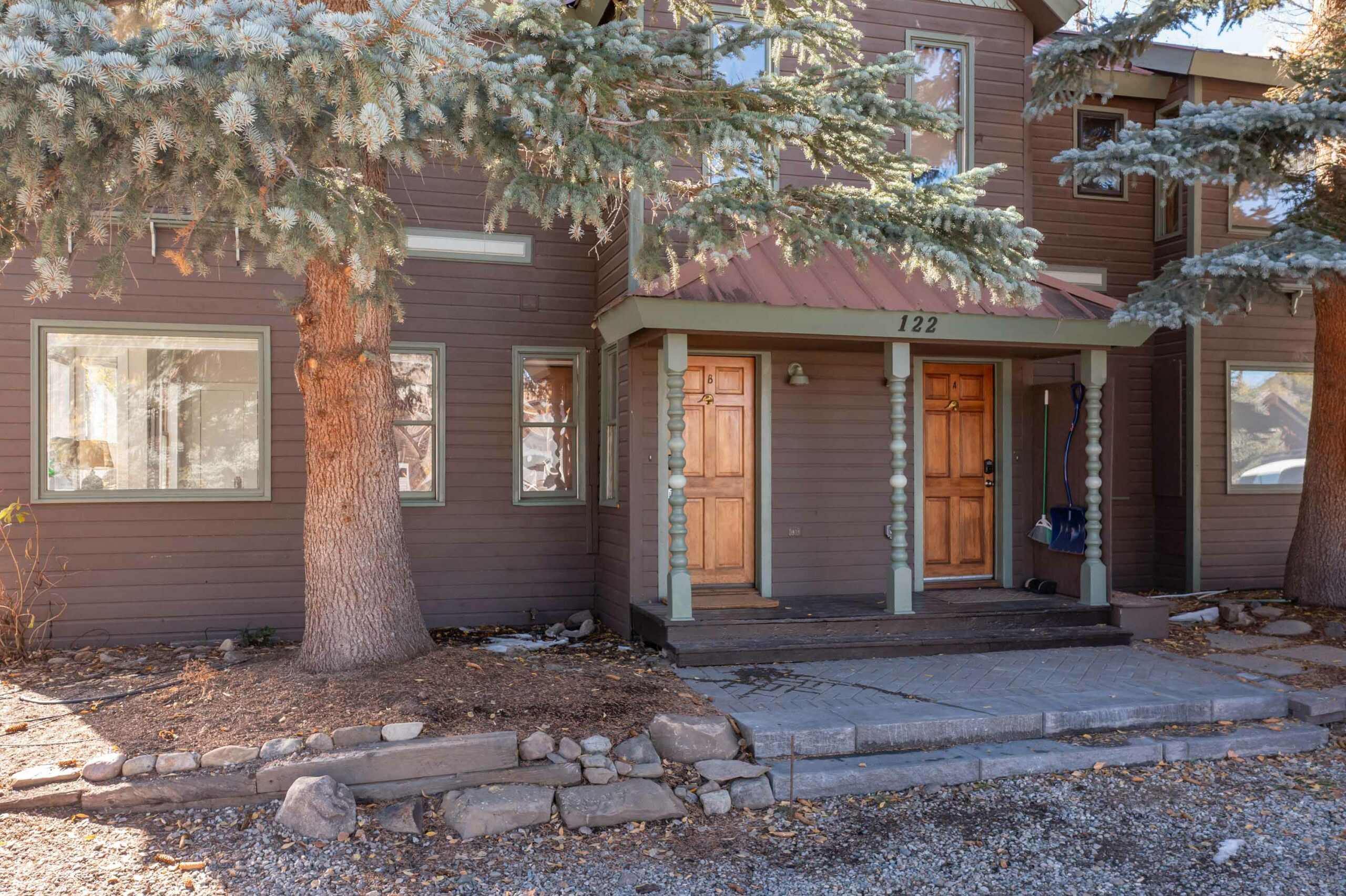 122 Sopris Avenue Unit B Crested Butte, Colorado - front porch