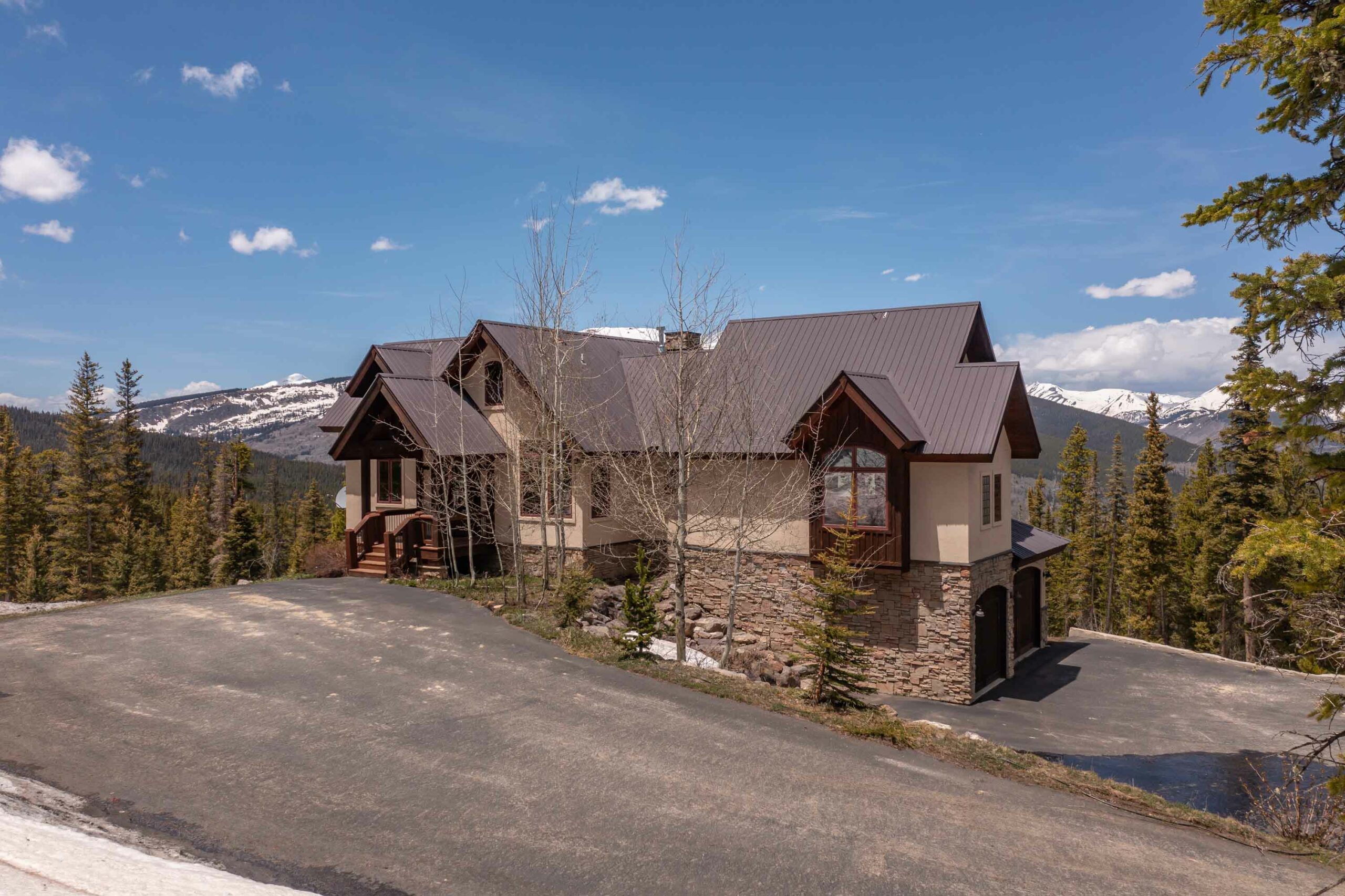 4121 Wildcat Trail Crested Butte, Colorado - driveway