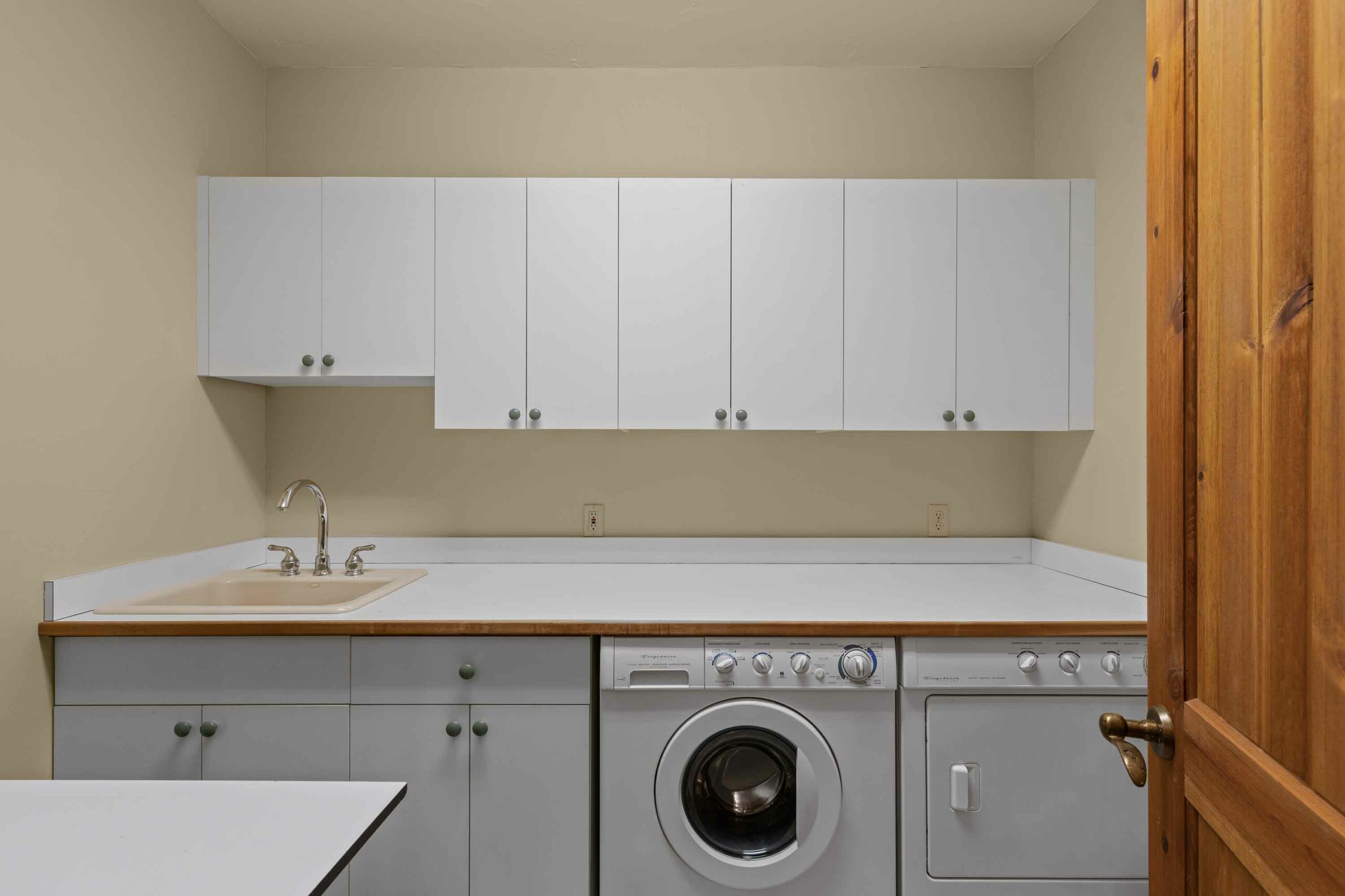 18 Ruby Drive Mt. Crested Butte, Colorado - Laundry Room