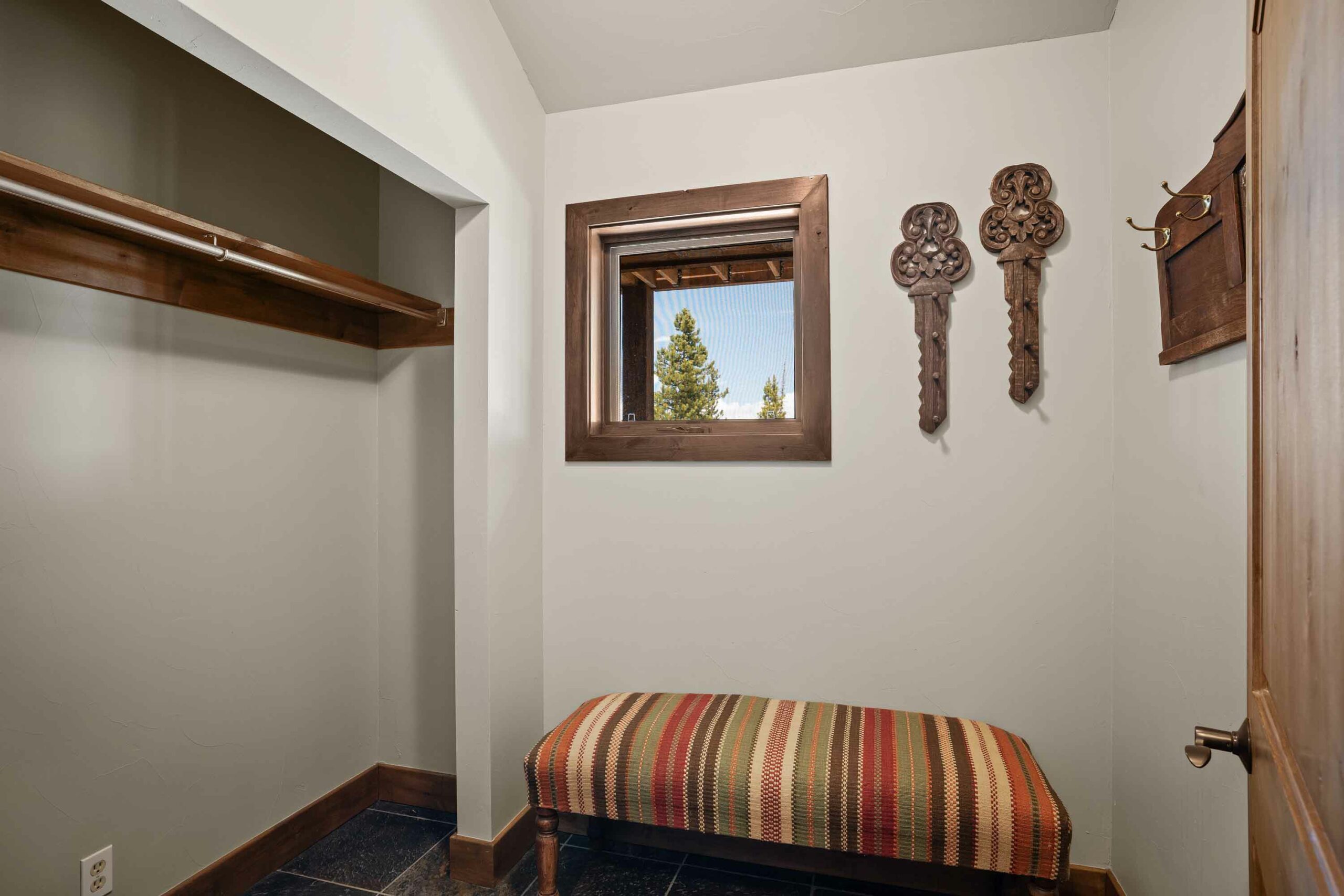 4121 Wildcat Trail Crested Butte, Colorado - mudroom