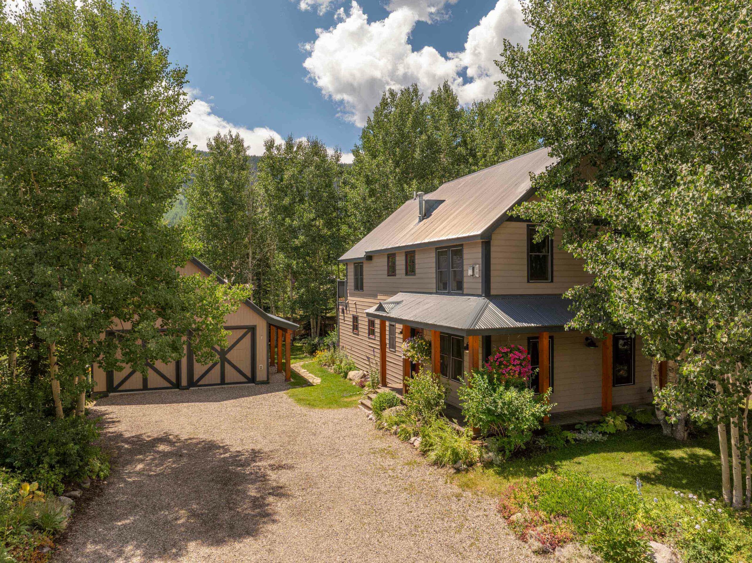 620-Maroon-Avenue,-Crested-Butte,-CO---Exterior