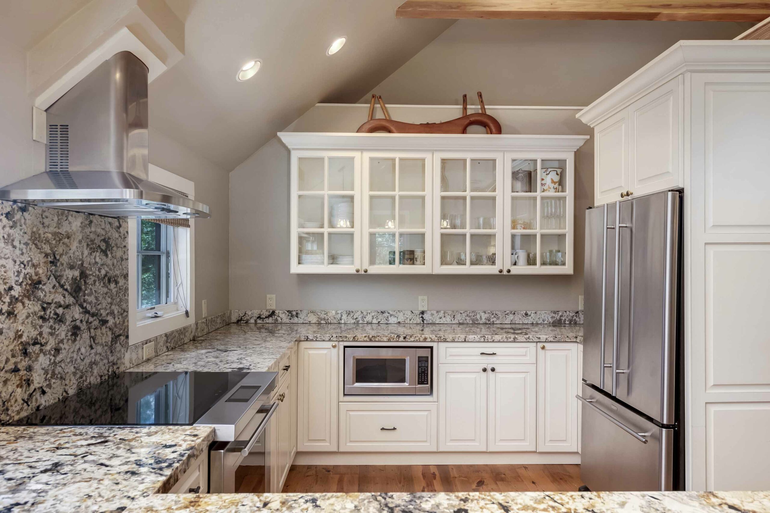 620 Maroon Avenue, Crested Butte, CO - Kitchen