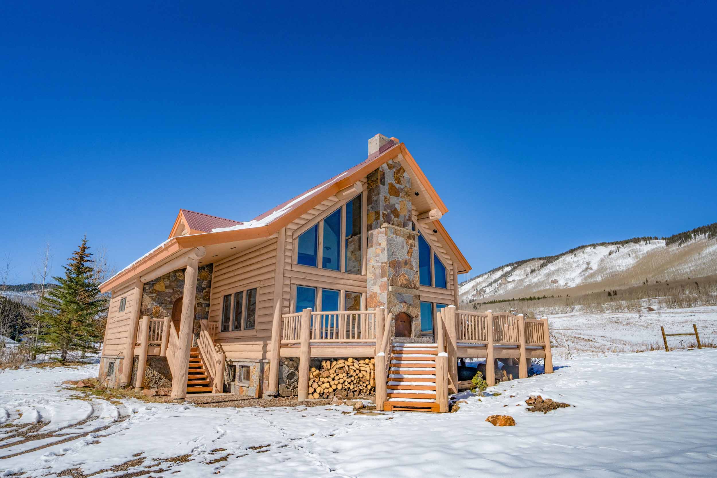 1010 Washington Gulch Road Crested Butte, CO - Front of House_