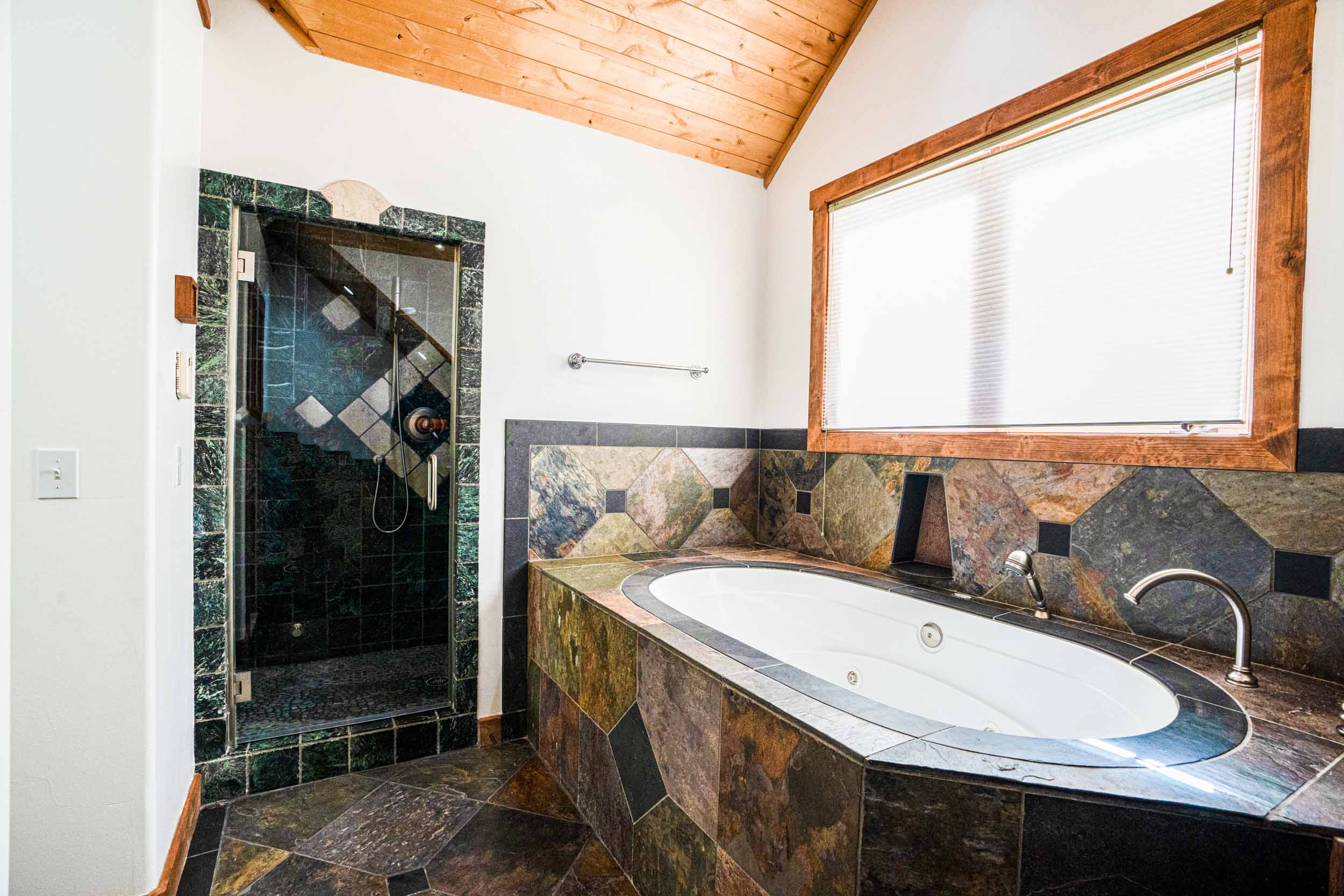 1010 Washington Gulch Road Crested Butte, CO - Bathroom