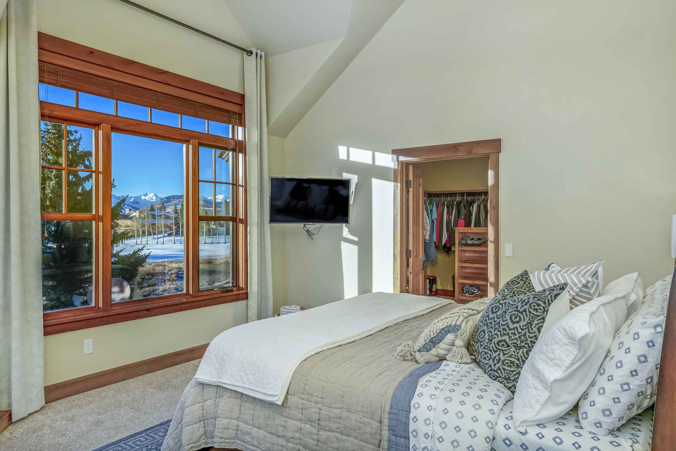 81 Par Lane Crested Butte, CO - Bedroom