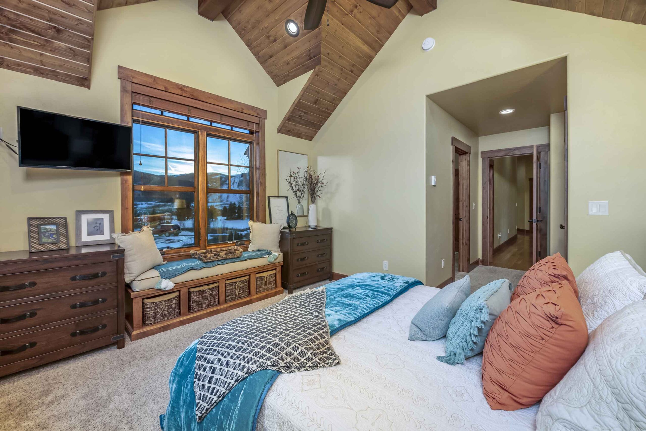 81 Par Lane Crested Butte, CO - Bedroom