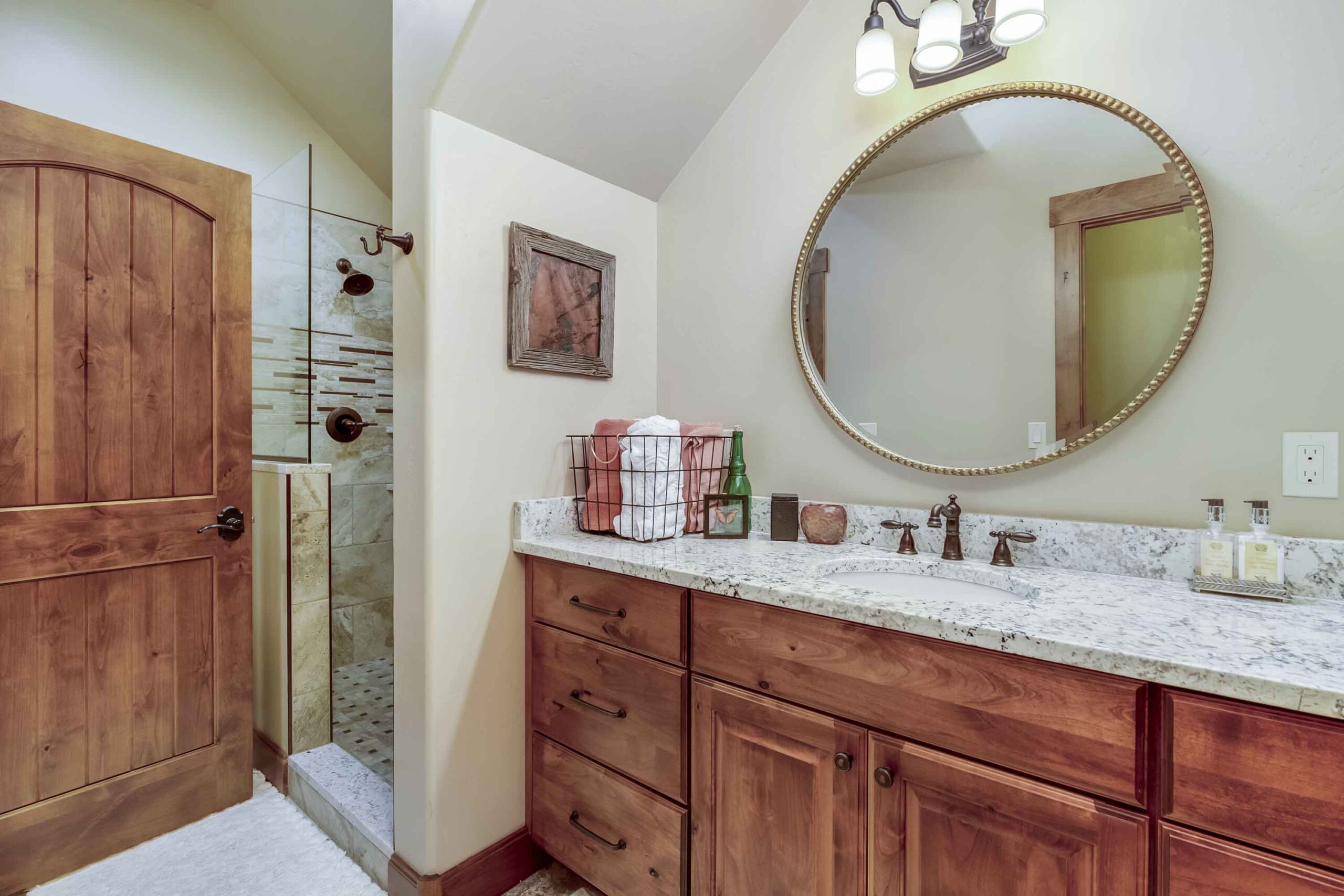 81 Par Lane Crested Butte, CO - Bathroom