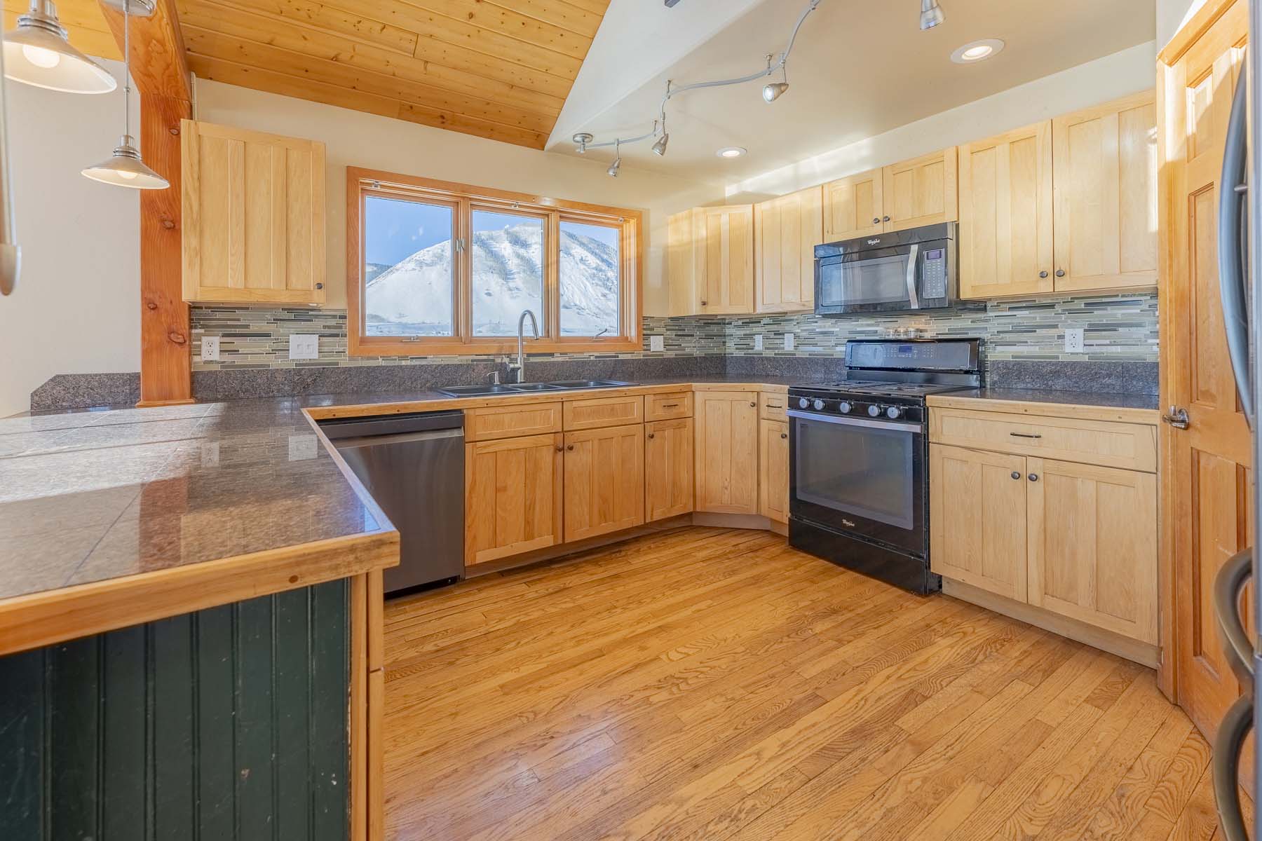 5 Slate View Lane, Crested Butte, CO 81224 - Kitchen