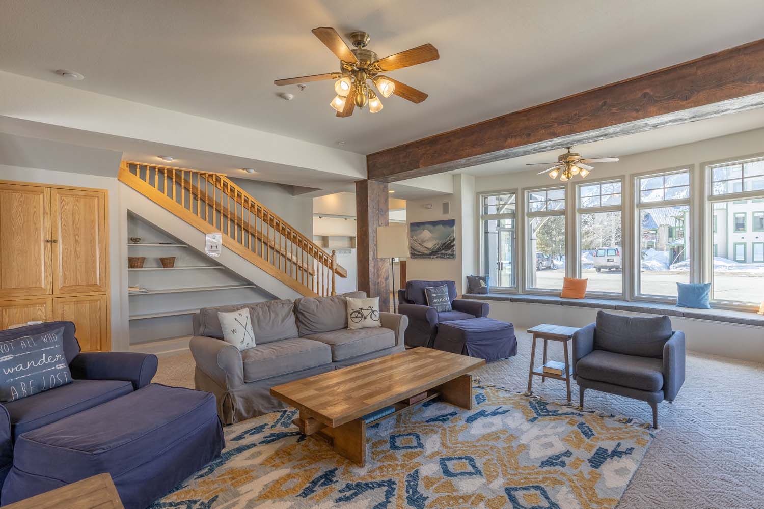 615 Teocallie Avenue, Crested Butte, CO 81224 - Lounge