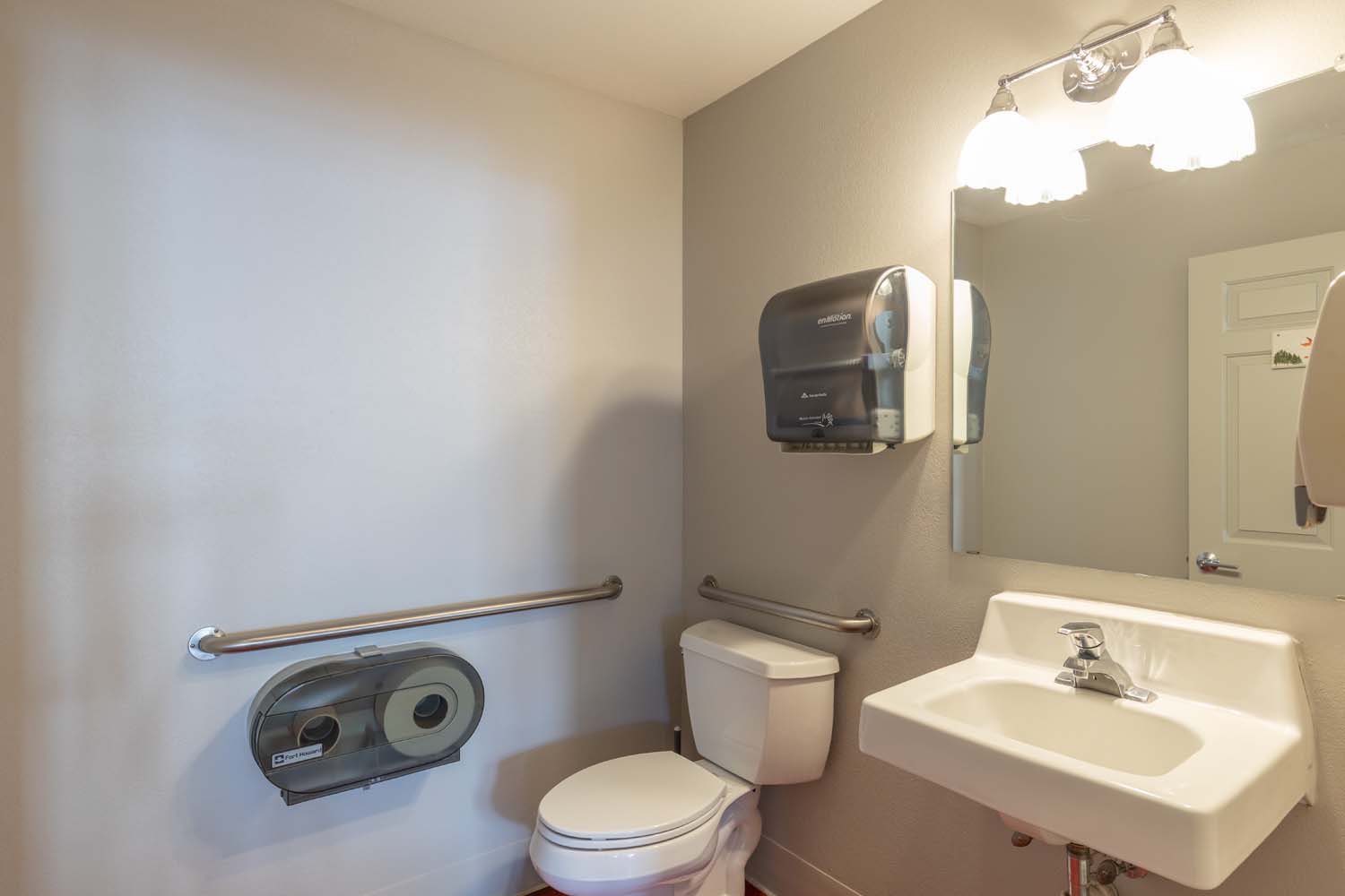 615 Teocallie Avenue, Crested Butte, CO 81224 - Bathroom