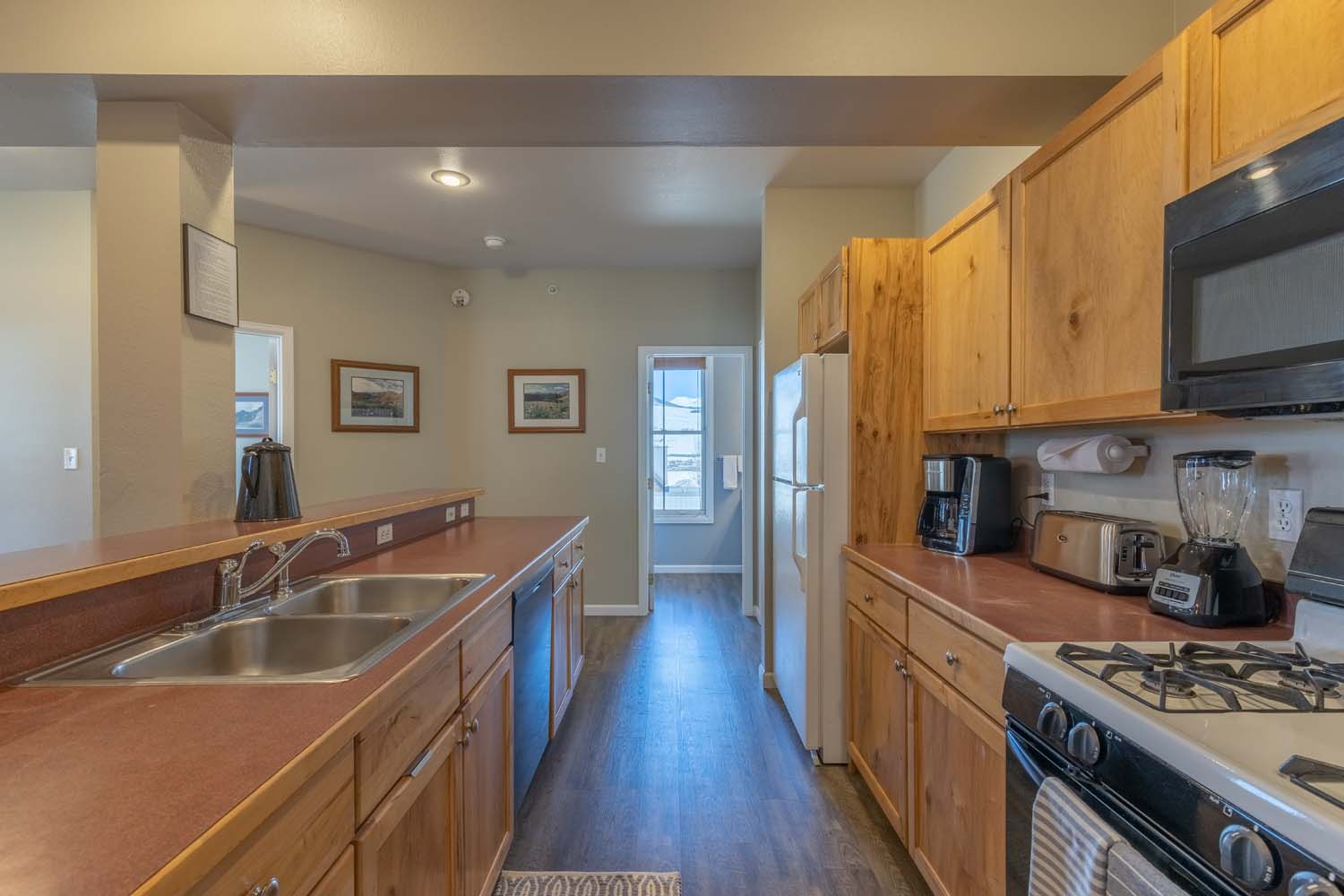 615 Teocallie Avenue, Crested Butte, CO 81224 - Kitchen