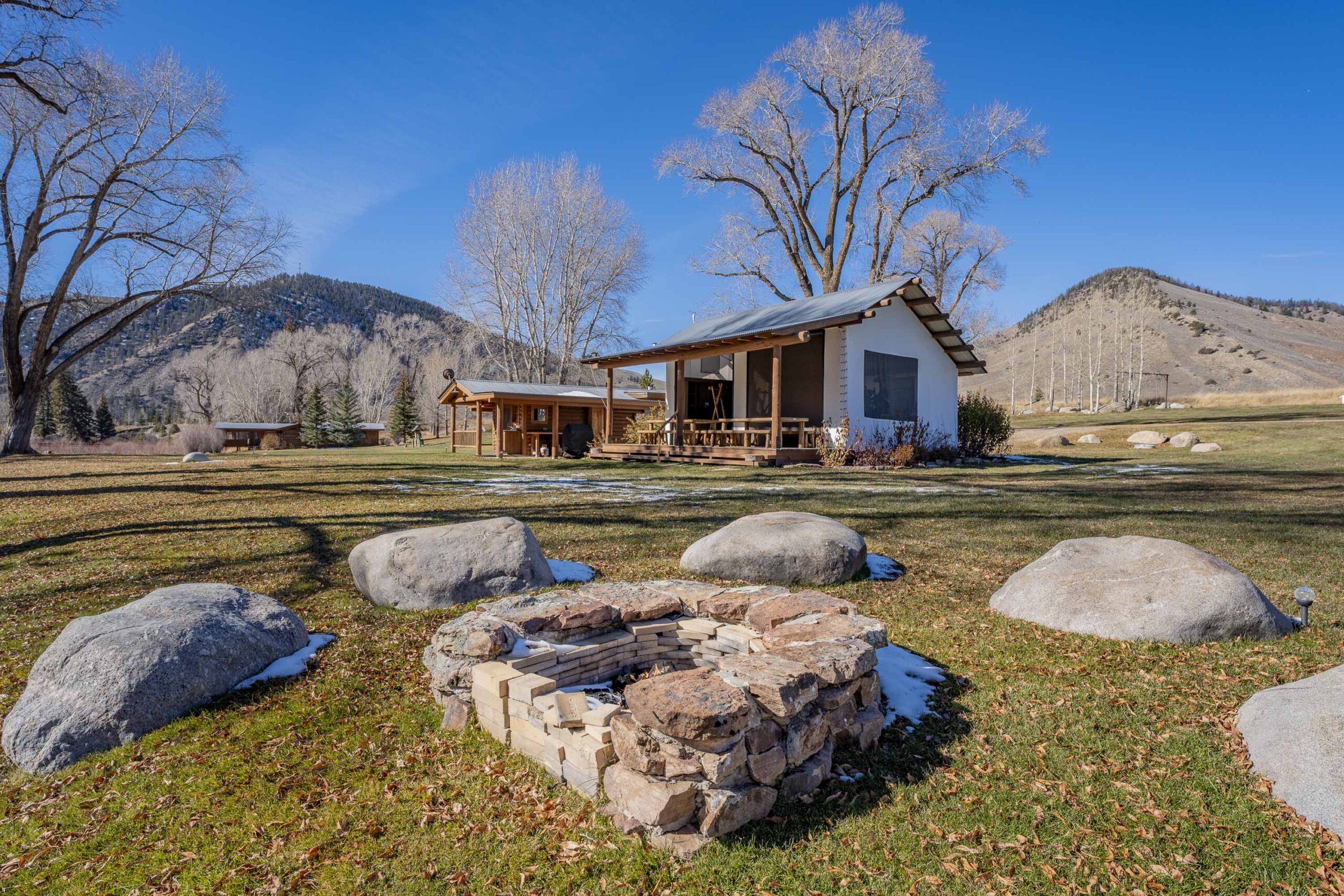 1220 Wilder Mountain Road, Almont, CO.jpg - Community Space