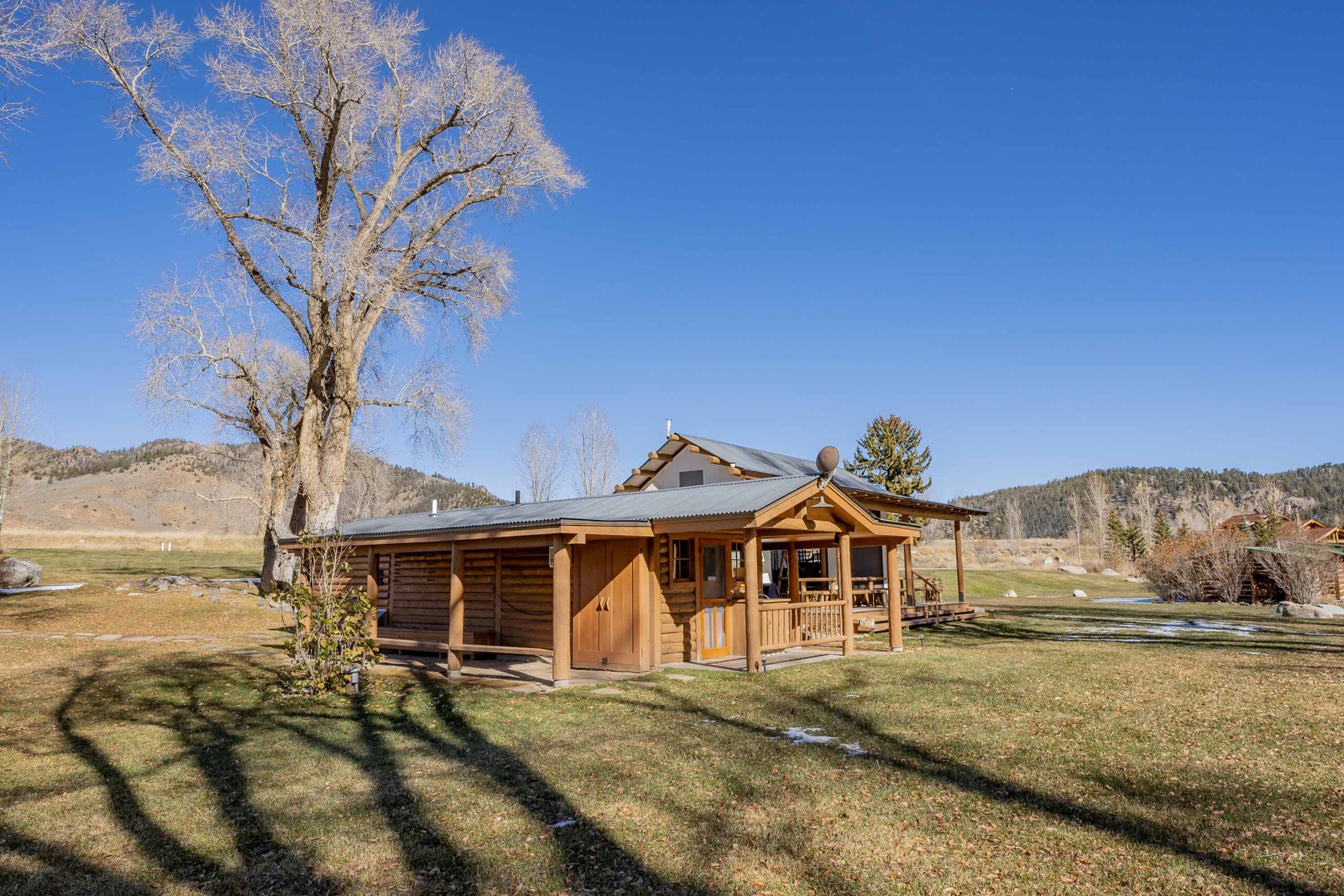 1220 Wilder Mountain Road, Almont, CO.jpg - Community Space