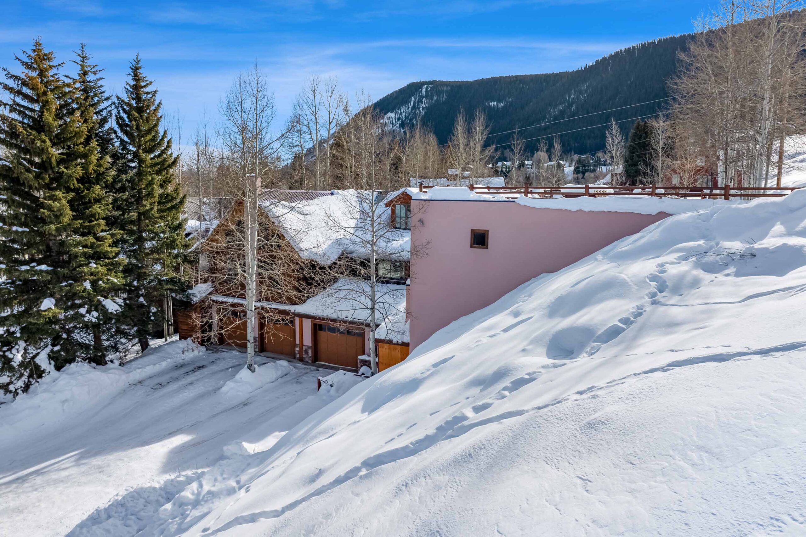 8 Gothic Avenue, Crested Butte, CO - Side of House