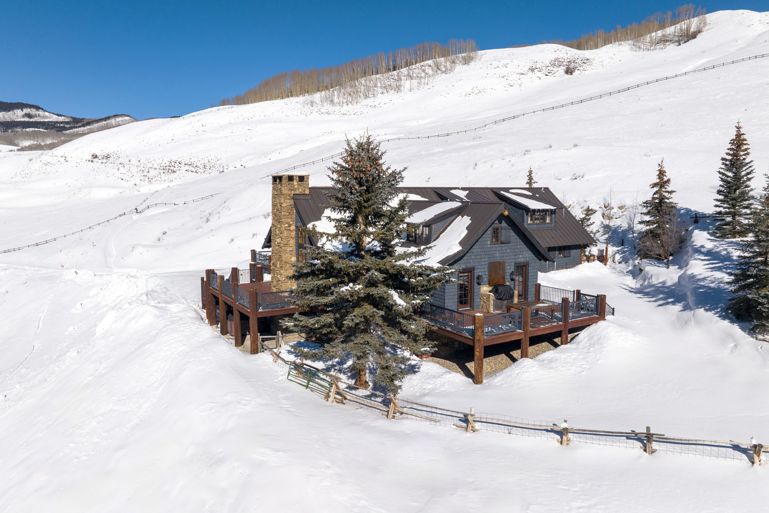 1294 County Road 734 Crested Butte, CO - Side of House